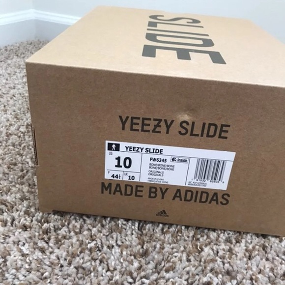 Yeezy slides bone main image 4